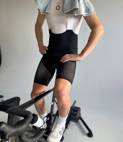  indoor-cyclin-bibs