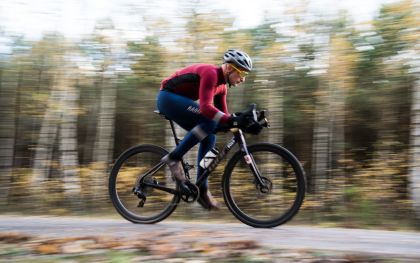 Odzież kolarska a treningi – jak ubranie wpływa na wydajność?